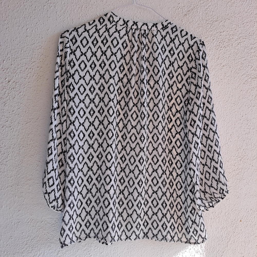 😃BANANA REPUBLIC TOP - Picture 2 of 6